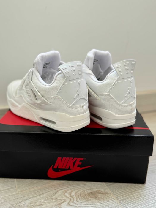 Adidasi AIR JORDAN 4 Pure Money, Produs Nou NIKE - Triple White