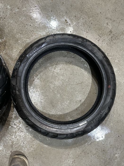 Pirelli Angel ST
