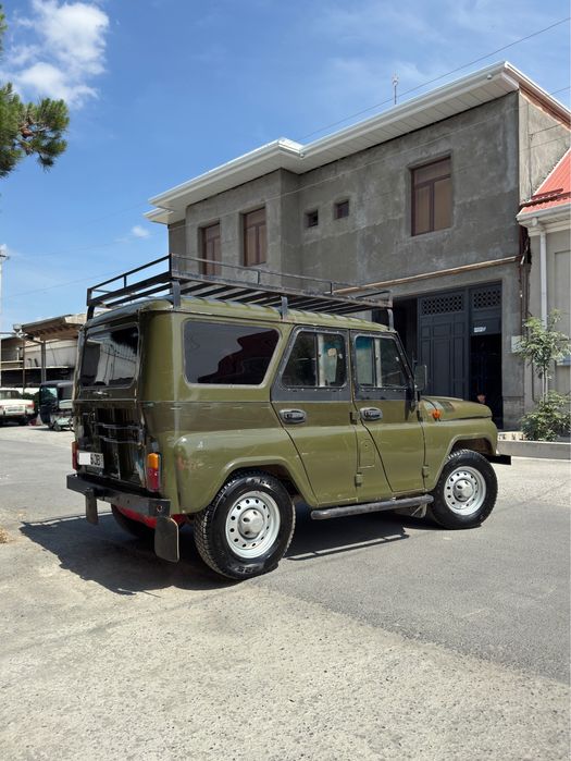 UAZ 2009 holati ideal yurib turgan moshina