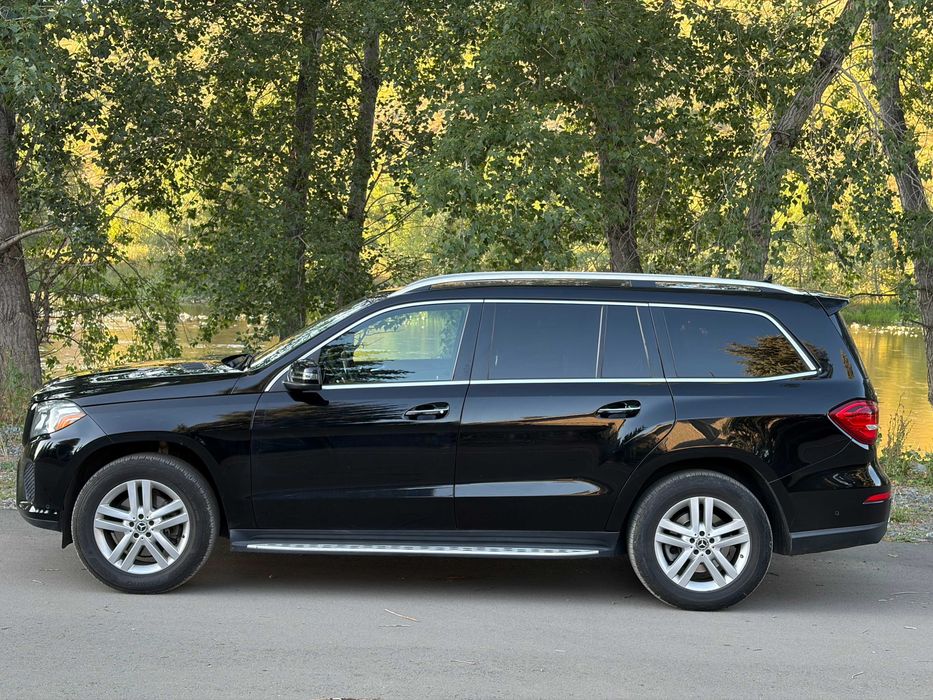 продам мерседес бенс GLS 450