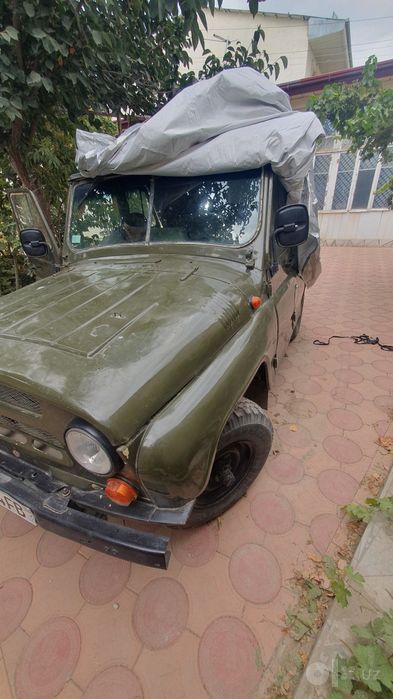 Uaz sotiladi 1992 yil hamma joyi zòr ishlaydi