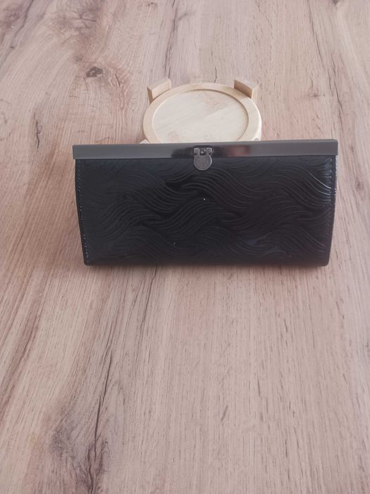 Дамско-портмоне -