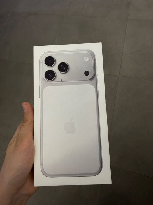 17 про макс белый 256 гб