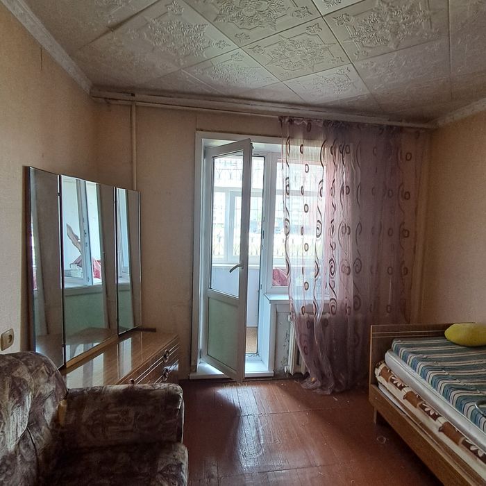 Продам 3-х ком кварт 19 мкр-н!