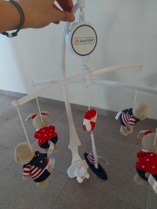 Музикална въртележка за кошара