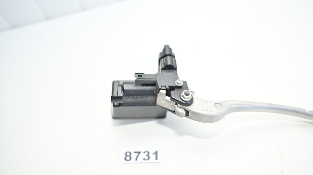 BMW C650 GT Pompa frana faţă  dreapta cu maneta