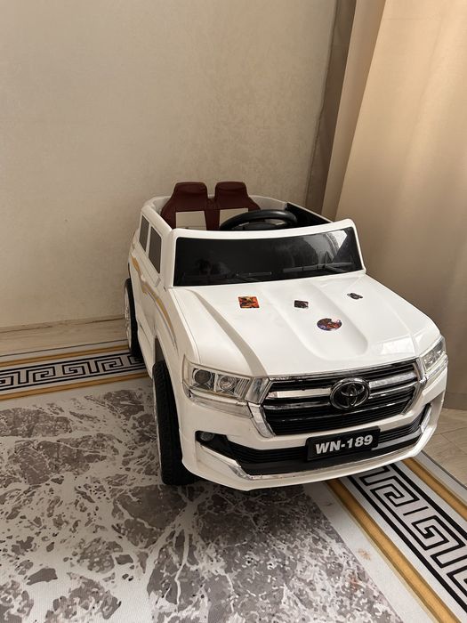 Детская машинка б/у