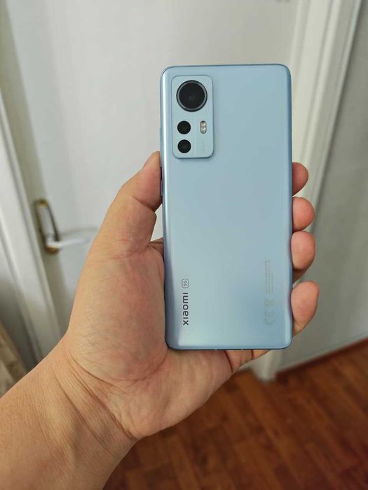 Продам Xiaomi 12