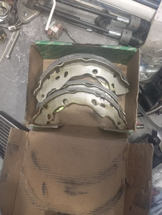 Запчасти на пежо 301