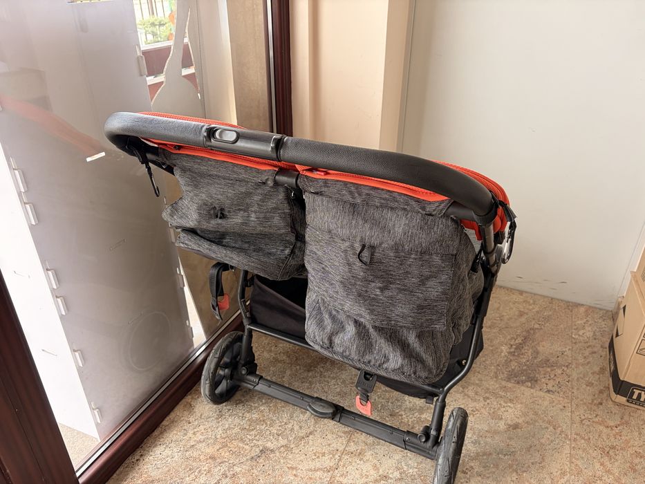 Лятна количка за близнаци