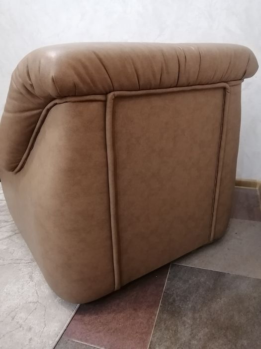Кресло кожаное комфорт