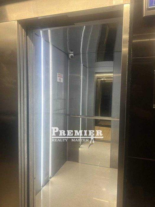 Продава се Двустаен апартамент в Бургас, Лазур - 70 кв.м за 5000 €/кв.м - Снимка #18