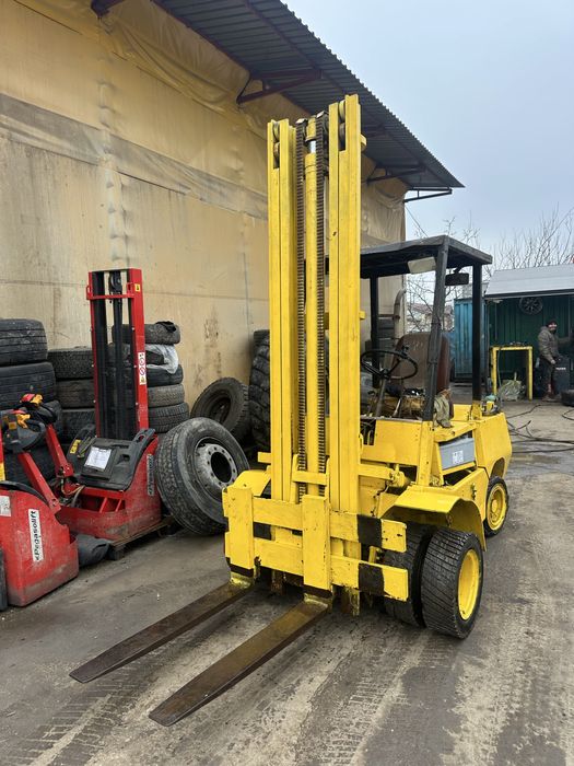 Stivuitor roti duble motor 4 pistoane