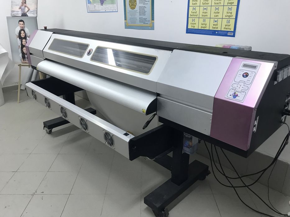 СРОЧНО продам широкоформатный принтер 1.8 м с печатающей головой DX5.