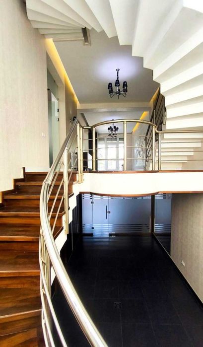 Сдам элитное помещение  (здание) по улице саламатина Яккасарай