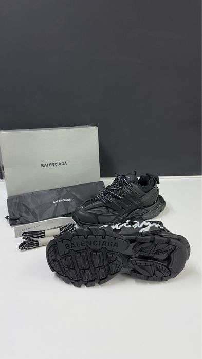 Balenciaga Track - Шарен