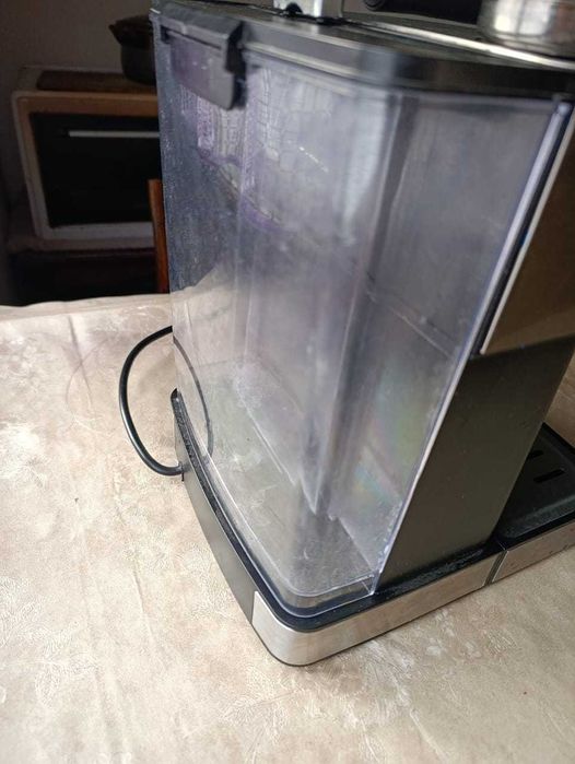 Продам Кофемашину