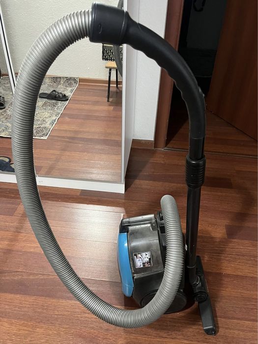 Пылесос “SAMSUNG”