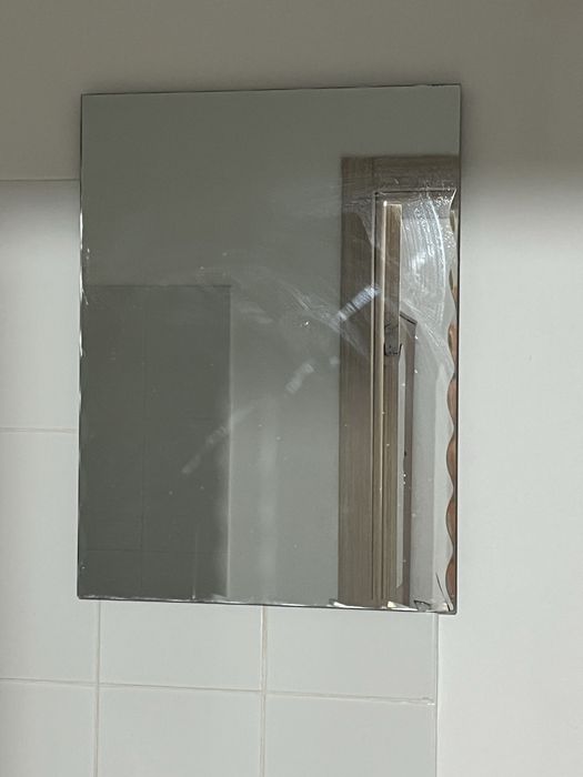 Тумба под телевизор и зеркало