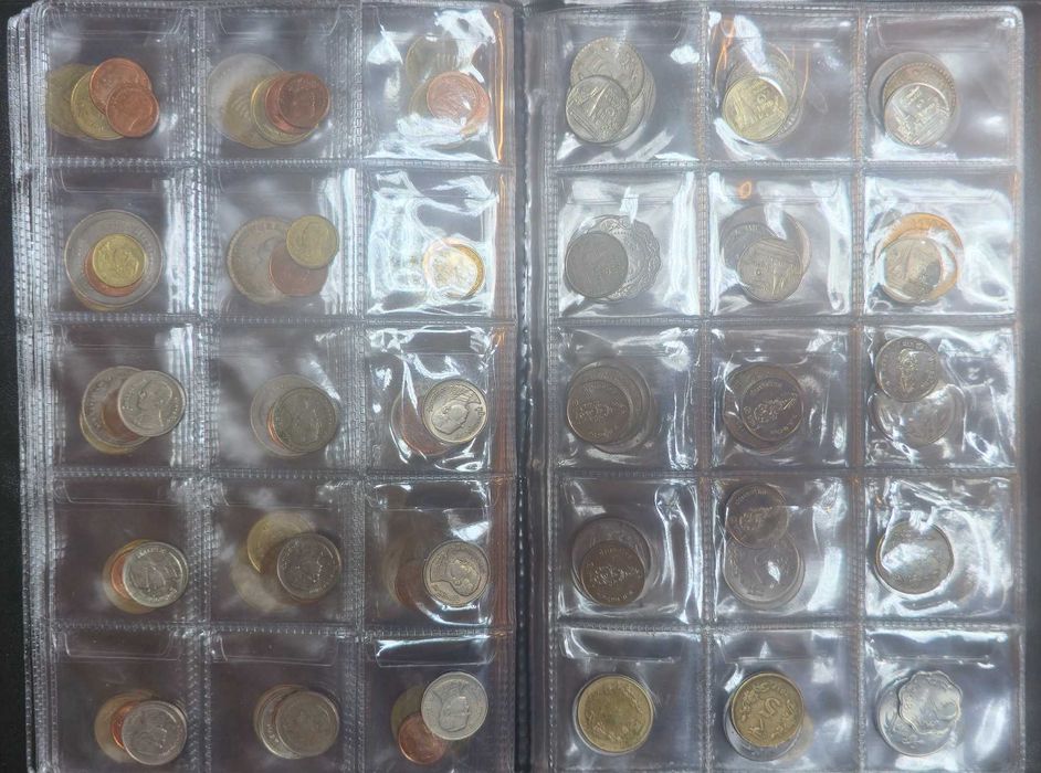 монети 4 държави  150 бр