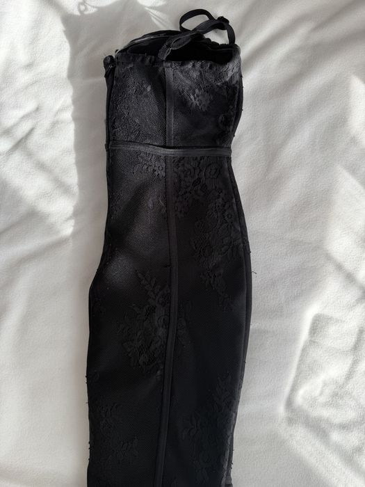 Rochie din bandaj cu dantela