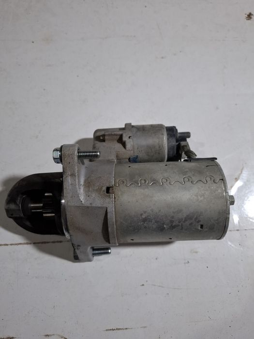 Дамаз Автомобиль стартери сотилади. Ҳолати яхши, ишлайди, текширилган.
