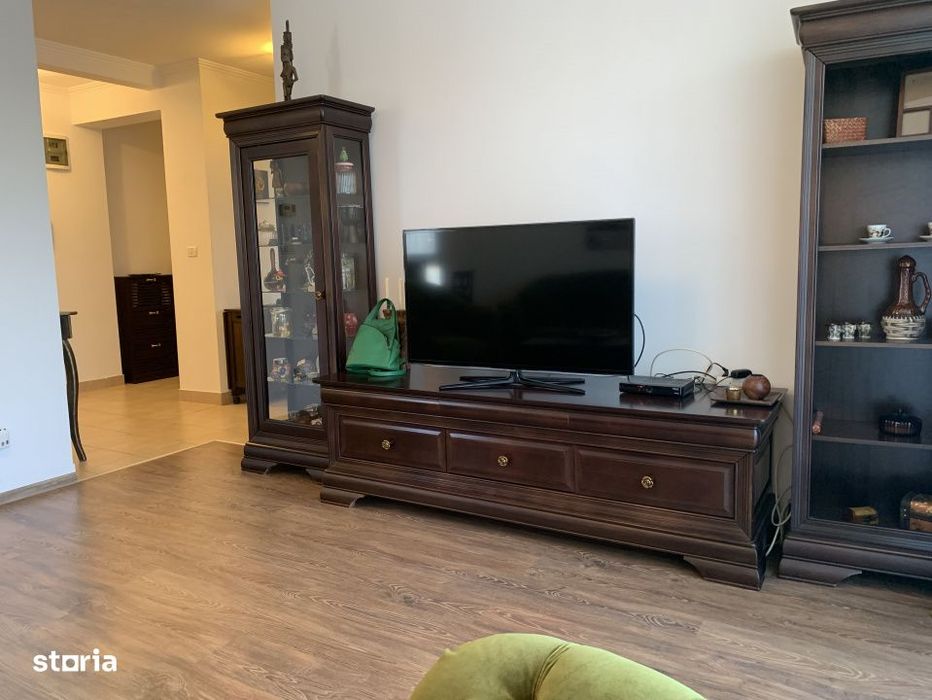 Apartament cu 3 camere de inchiriat, lux - zona Calea Aradului