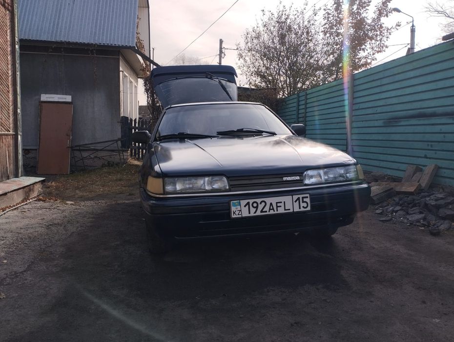 Продам автомобиль Мазду