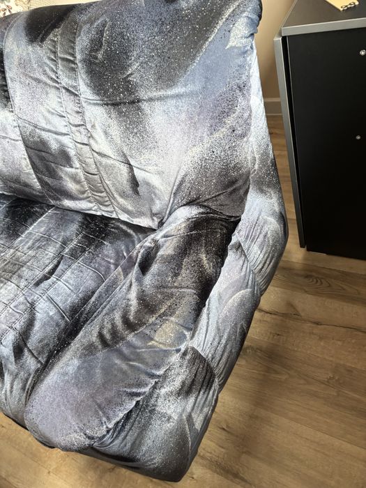 Продам диван стильный