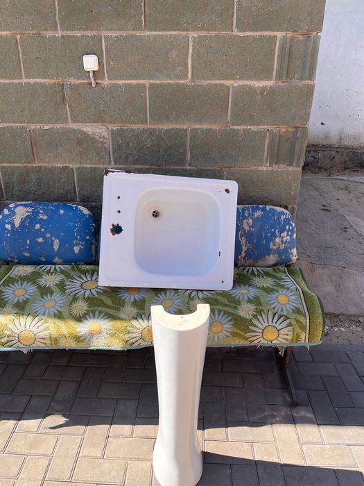 Продам умывальник+пьедестал[ножка]