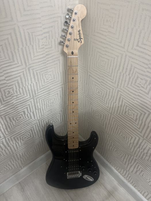 Fender squier stratocaster