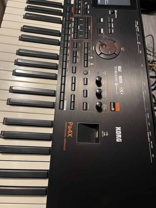 Korg pa4x 76 stare ca noua