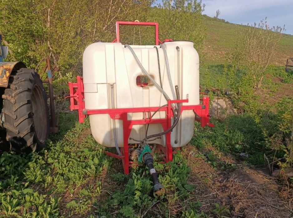 Продам Навесной опрыскиватель