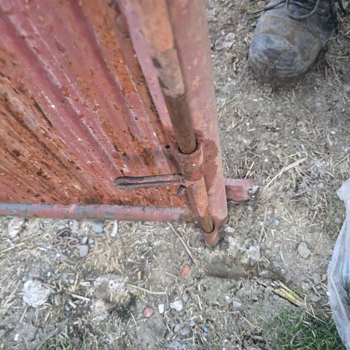 Порта за двор 3м.+2 тръби,6 панти