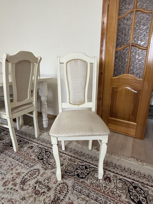Стол с стулями 12 стулия