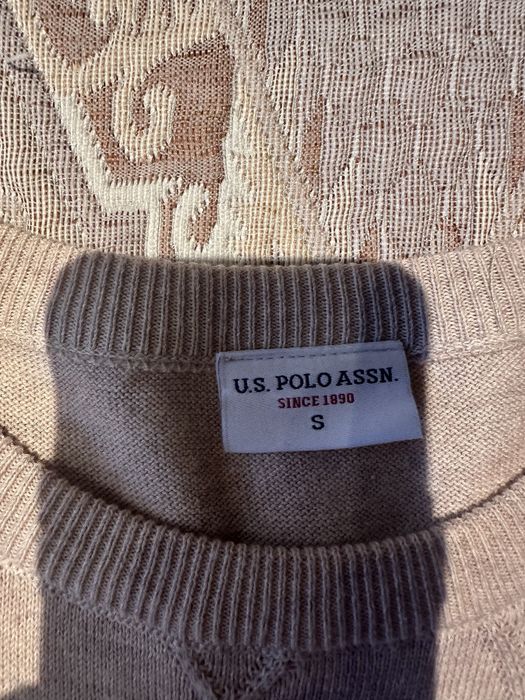 Нов бежов мъжки пуловер U.S. Polo