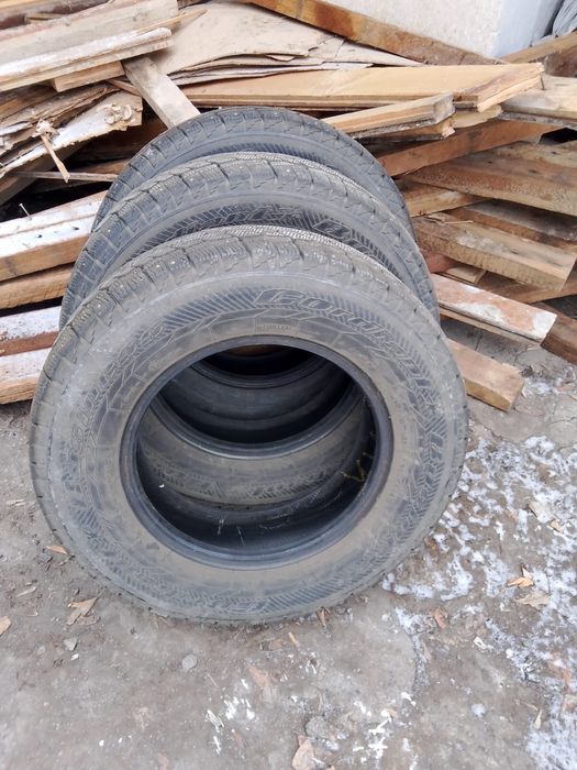 Шина на Hyundai H-1