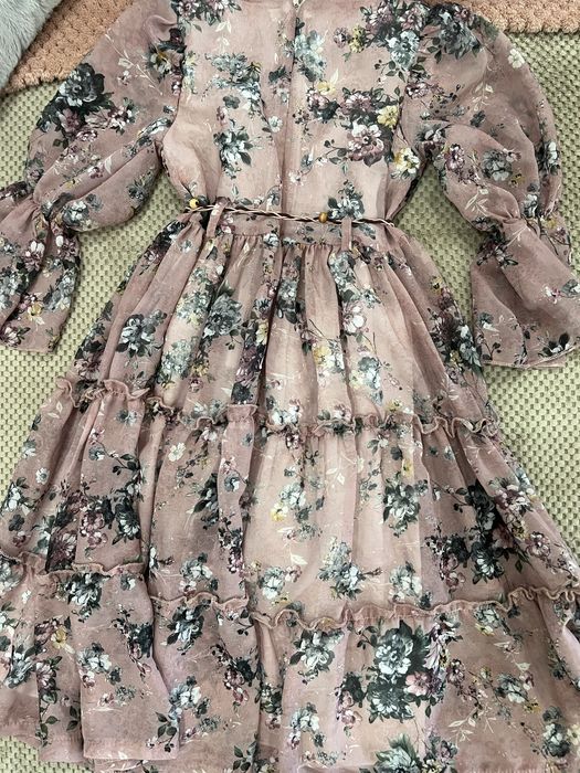 Рокля и панталонки