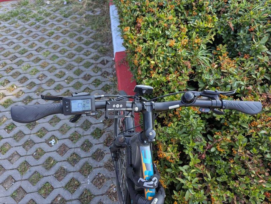 Vând bicicletă electrică cu asistență la pedalare Devron 28162 250W-450W