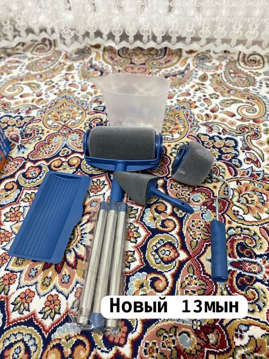 Кроссовки разные