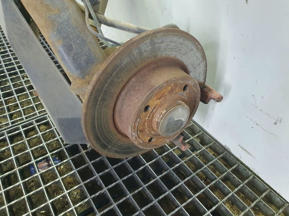 Punte spate Renault Megane 2 (2002 - 2006) 1.9 dci