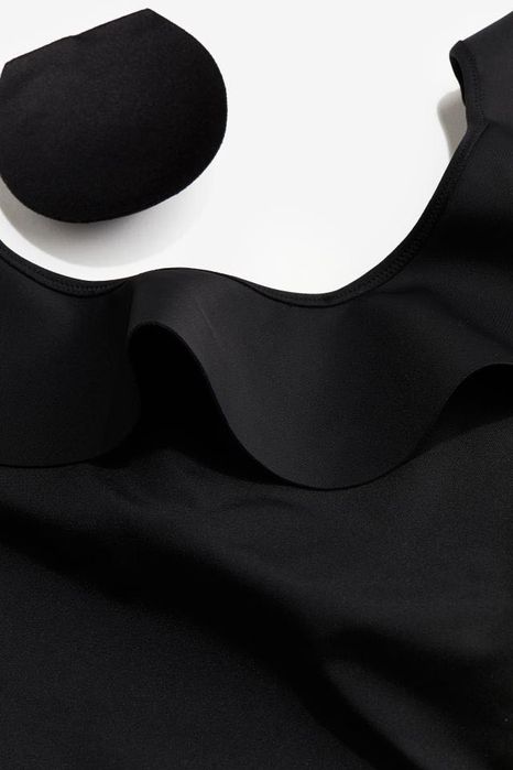 Costum baie H&M nou cu eticheta