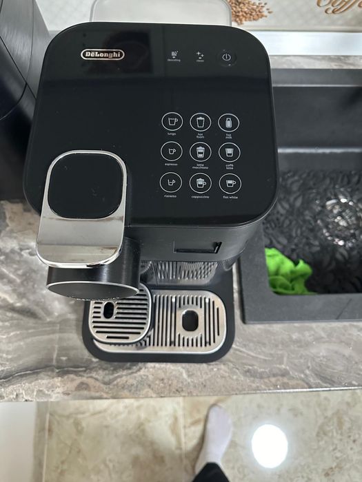 Espressor Nespresso Gran Lattissima EN640.B Negru