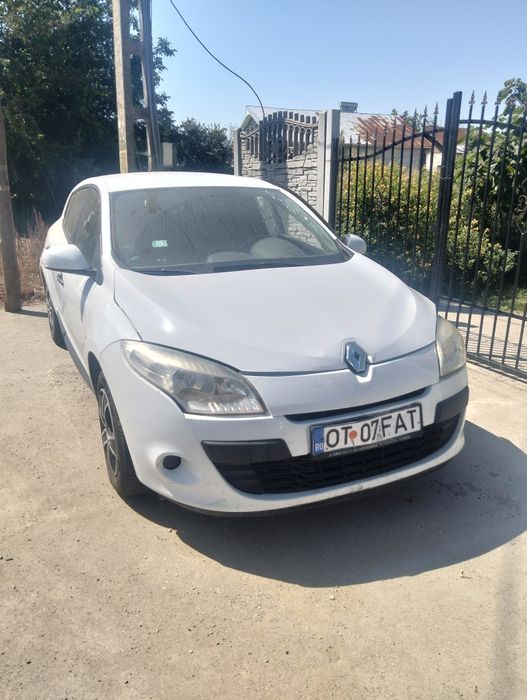 Vând Renault Megane 1.5 dci 2010 lovit