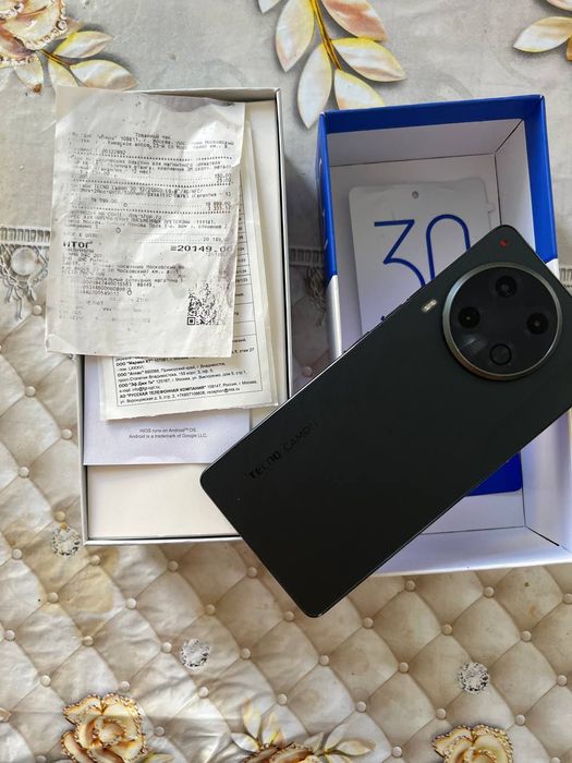 Tecno Camon 30 ideal