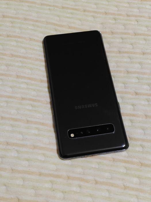 Samsung S10 Plus 256 gb Ram 8 5G android 11