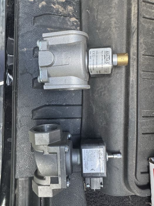 Клапан клапан клапан