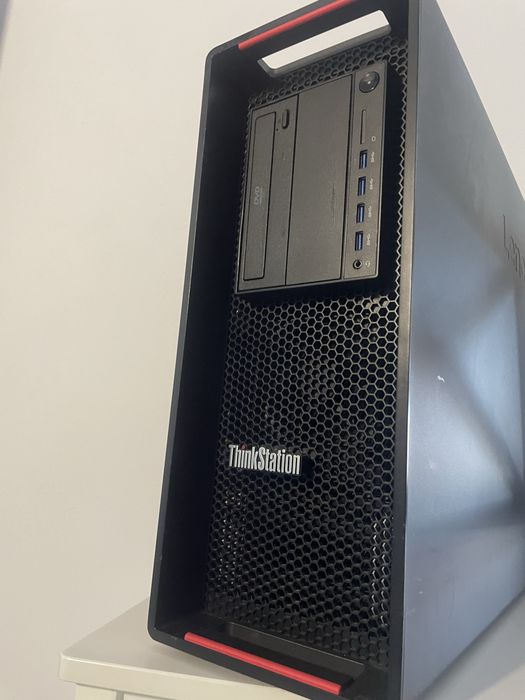 Workstation / Statie de Lucru Lenovo Thinkstation P510 - Xeon E5 1650 v4 - 32GB RAM DDR4 ECC - Sursa 650W