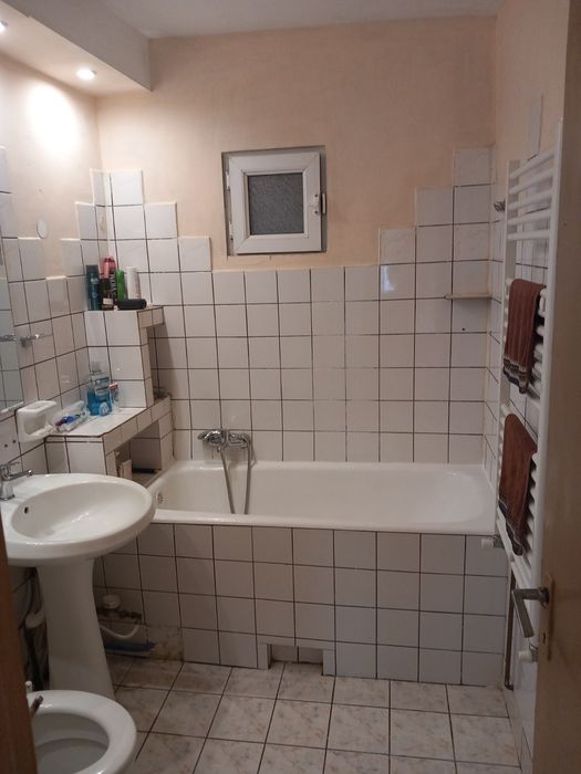 Vand ap. 2 camere, decomandat, zona Calea Aradului, centrala proprie, 51 m2