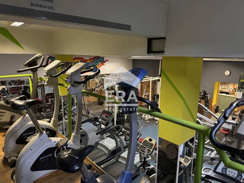 Фитнес зала на две нива за продажба, в самостоятелна тухлена сграда, р
